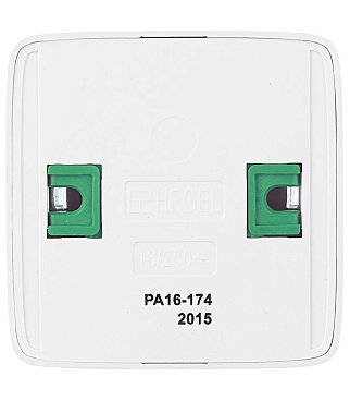 Розетка Hegel Alfa накладная белая тонкая со шторками (РА16-174)